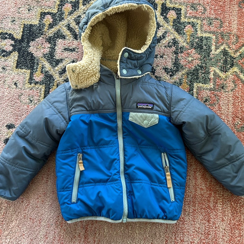Patagonia reversible Tribbles Jacket / Coat 4T